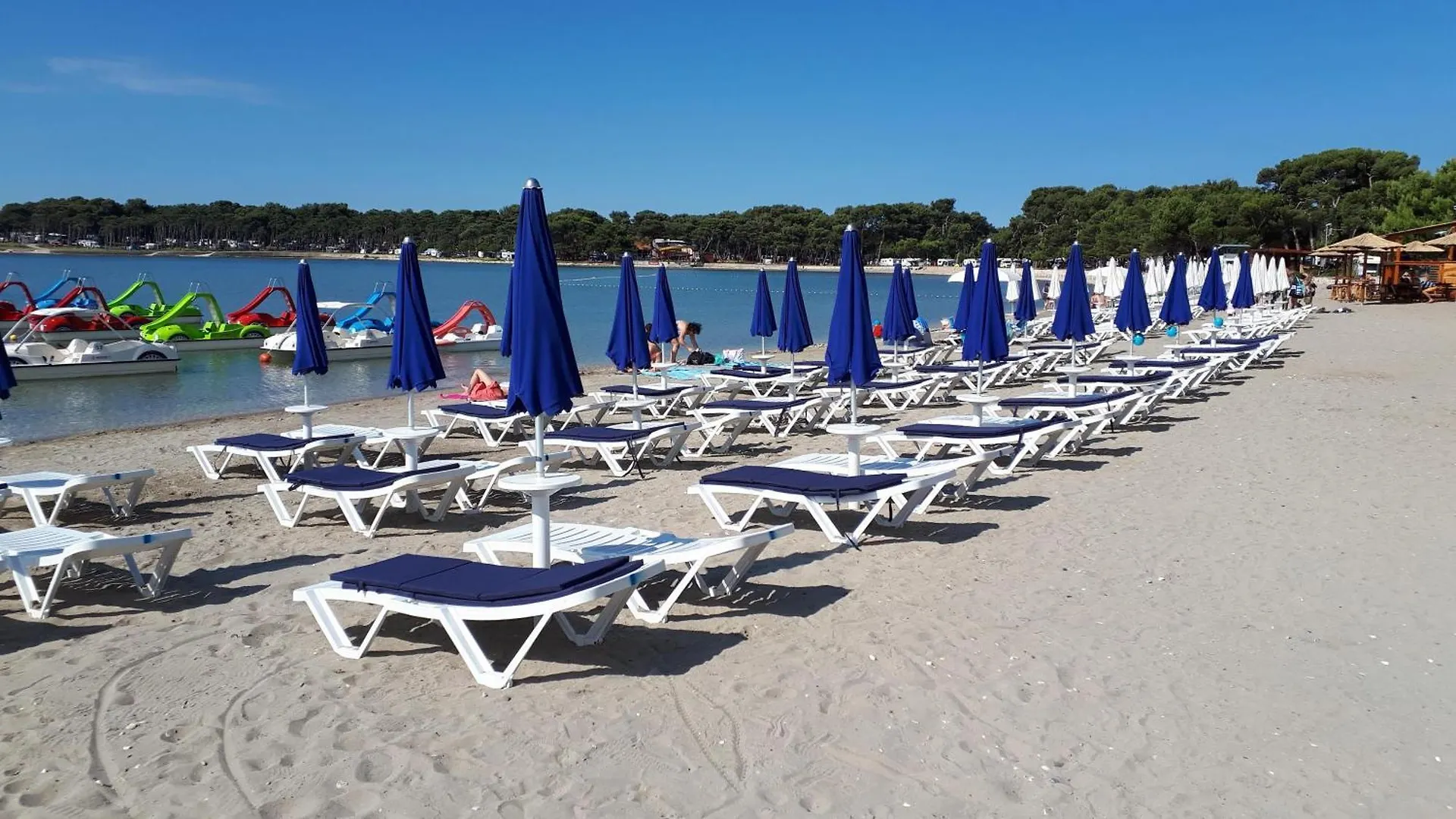 Direkt Am Meer Liegendes Apartment Mit Garten Medulin