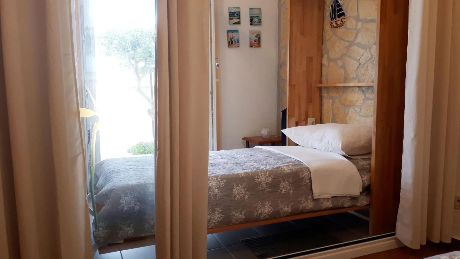 Direkt Am Meer Liegendes Apartment Mit Garten Medulin