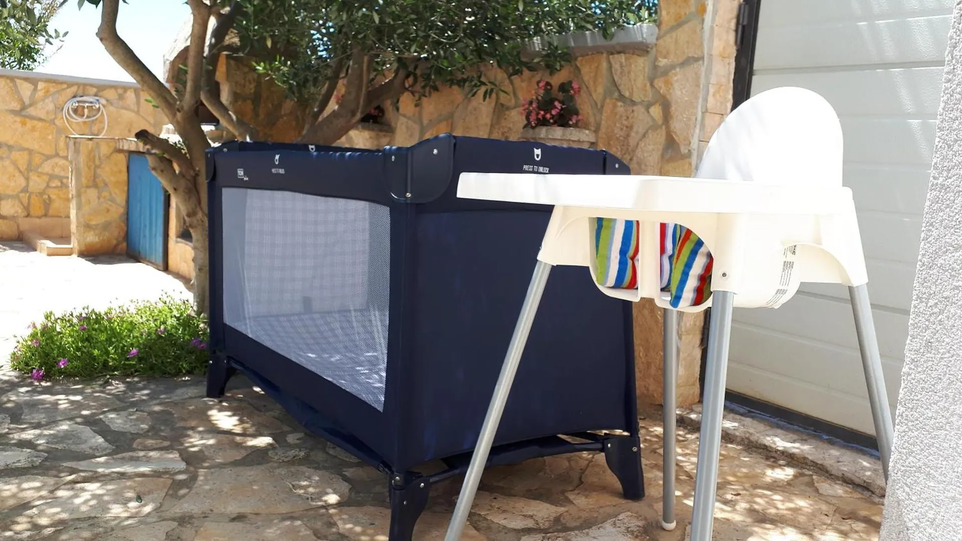 Direkt Am Meer Liegendes Apartment Mit Garten Medulin Croatia