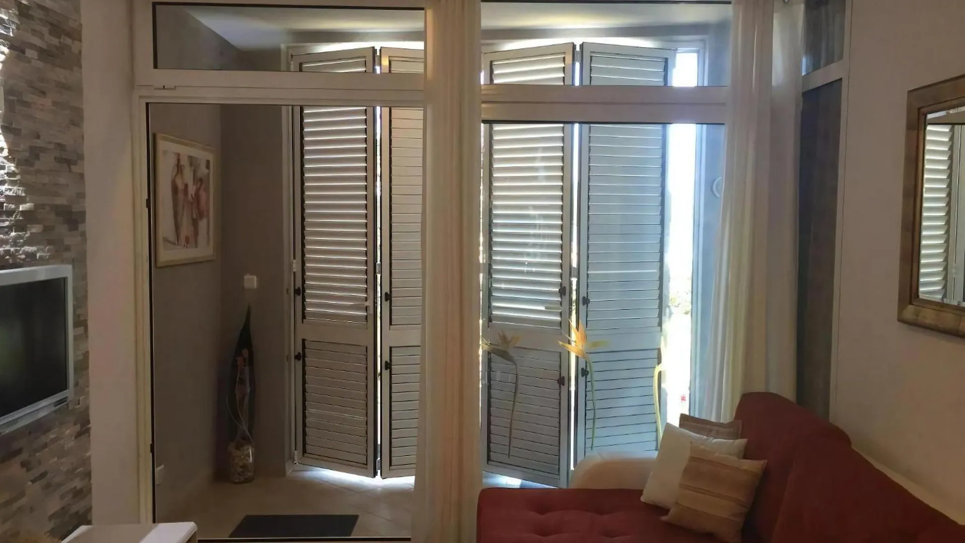 Direkt Am Meer Liegendes Apartment Mit Garten Medulin Croatia