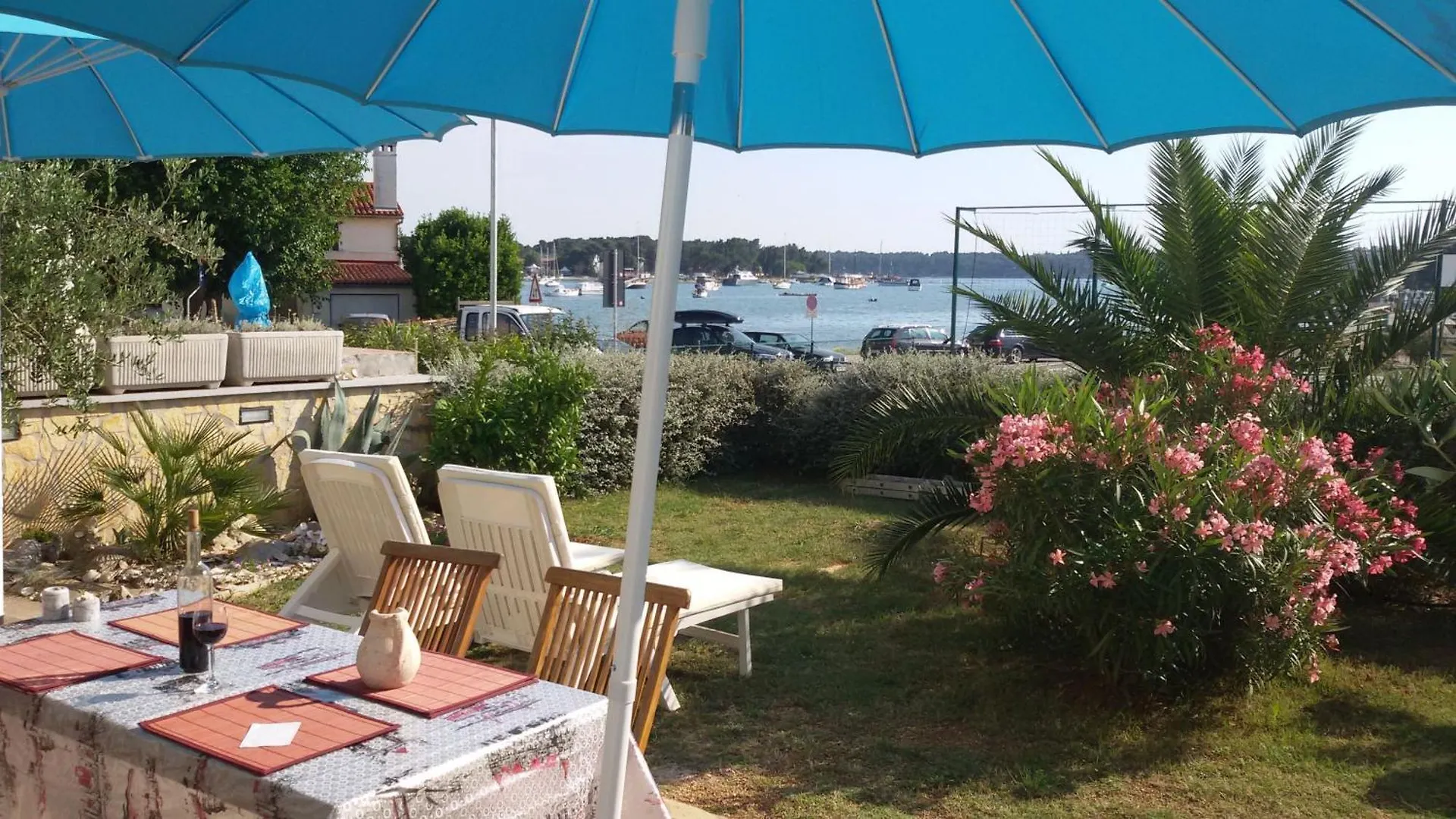 Direkt Am Meer Liegendes Apartment Mit Garten Medulin